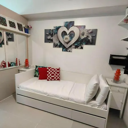 Lornas Place